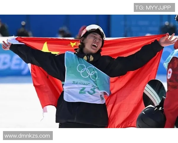 单板滑雪丨苏翊鸣、葛春宇包办大跳台世界杯云顶站冠、亚军